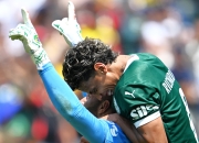 爱游戏体育-关于萨拉赫在雄鹿比赛中赛况扑朔迷离，连败引发热议！的信息